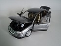 1:18 Welly Volkswagen Passat 2000 Grey Metallic. Uploaded by Francisco